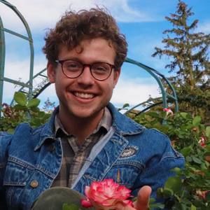 Meet your Posher, Adam